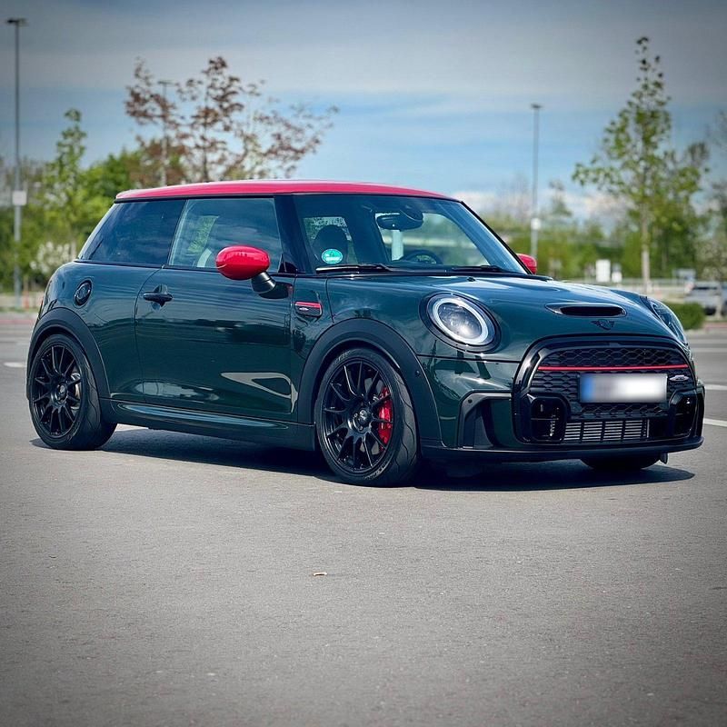 Gebraucht Mini John Cooper Works 231 PS (169 kW) 2022 Grün Kleinwagen