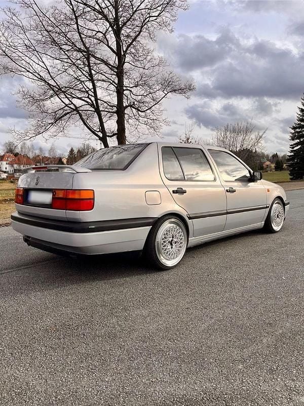 Gebraucht VW Vento GT 90 PS (66 kW) 1993 Silber Limousine