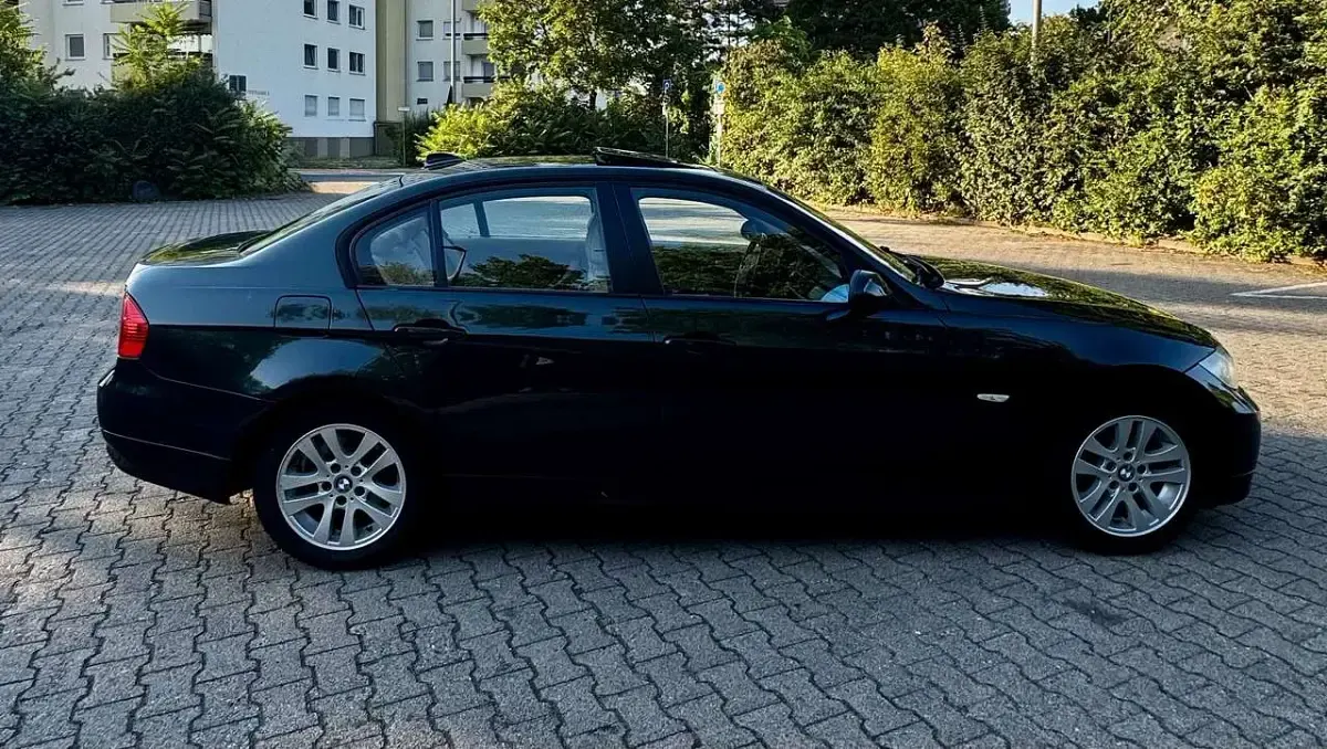 Gebraucht BMW 318 129 PS (94 kW) 2006 Limousine