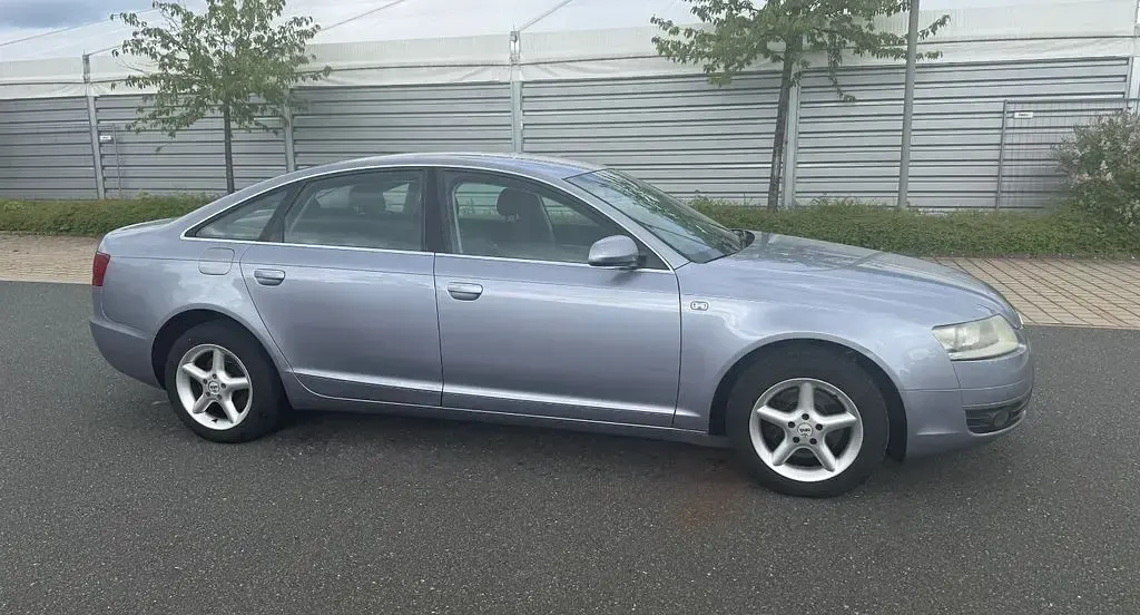 Gebraucht Audi A6 Comfort 177 PS (130 kW) 2004 Blau Limousine