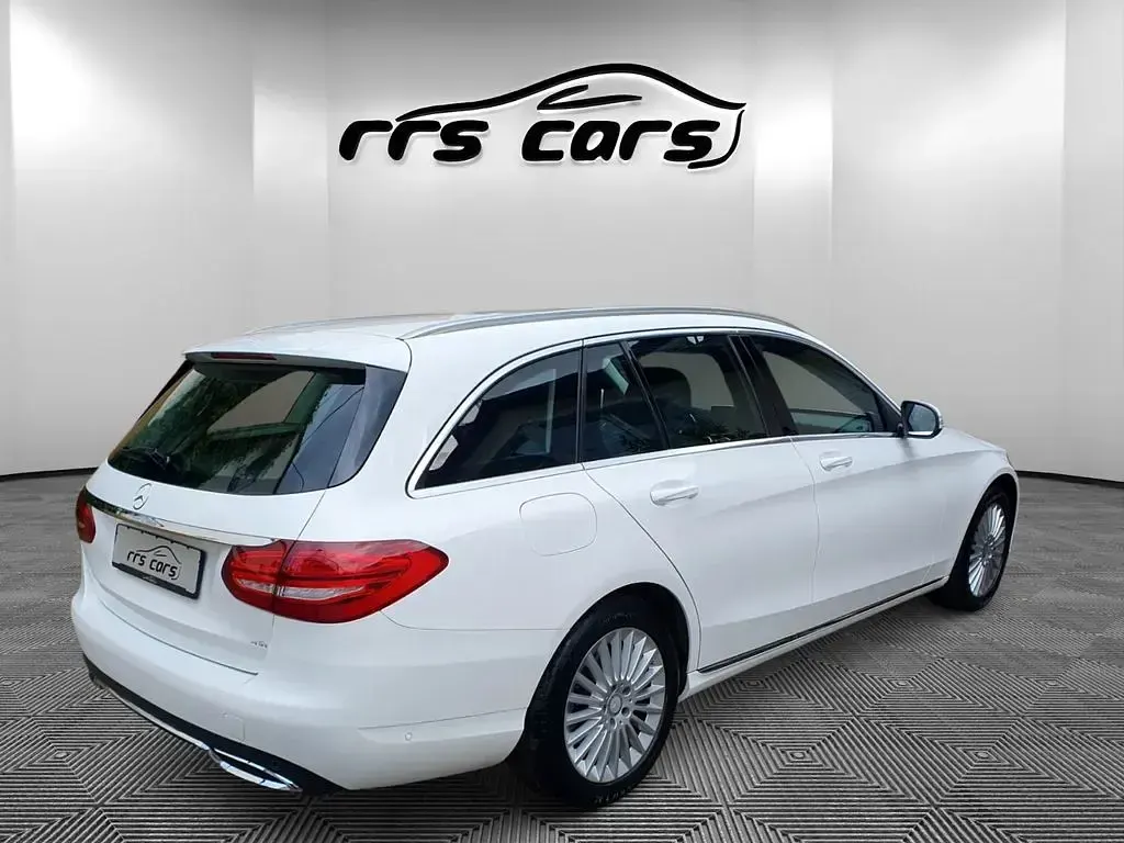 Gebraucht Mercedes C220 Exclusive 170 PS (125 kW) 2015 Polarweiss  unilack Kombi