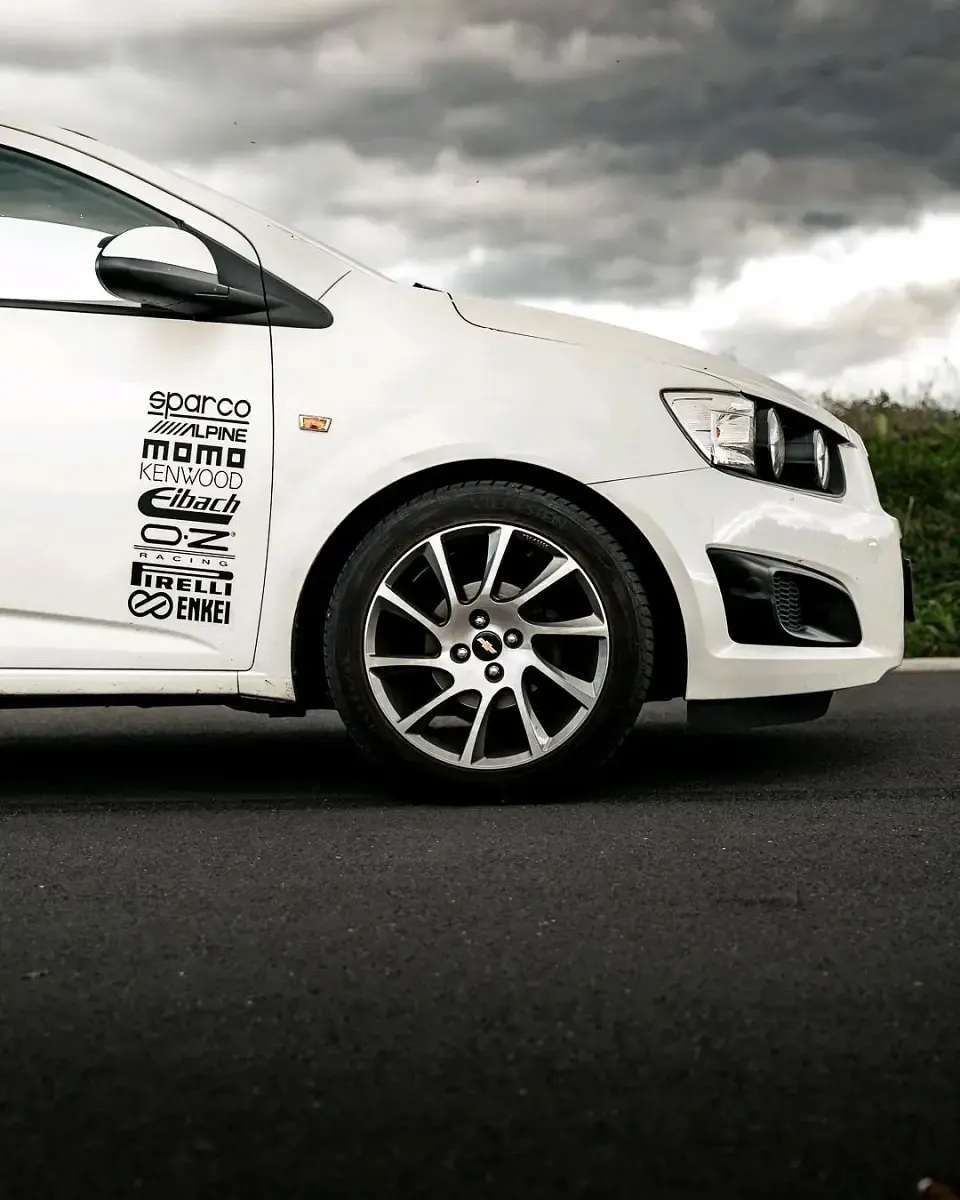 Gebraucht Chevrolet Aveo 101 PS (74 kW) 2013 Weiß Kleinwagen