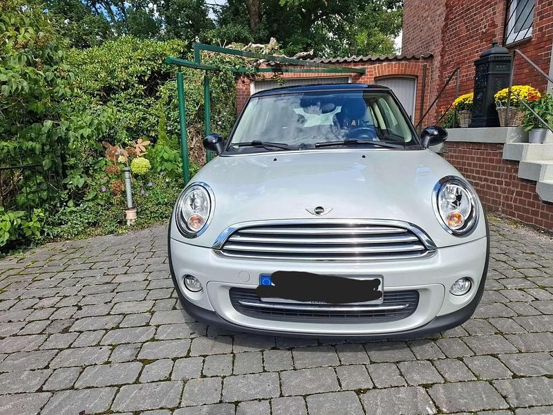 Silber Gebraucht 2012 Mini Cooper Kleinwagen | 6.700 € (Superpreis) - Bild 1/4