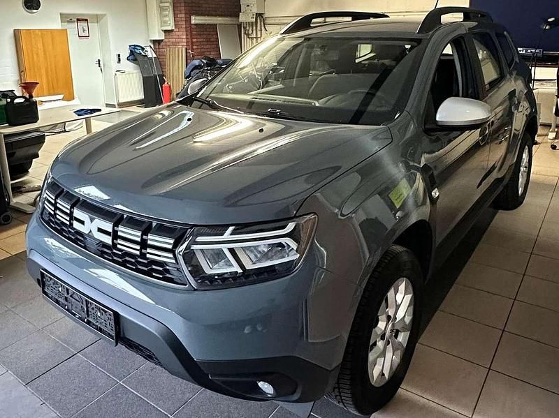 Usata Dacia Duster Expression 116 CV (85 kW) 2024 Grigio SUV