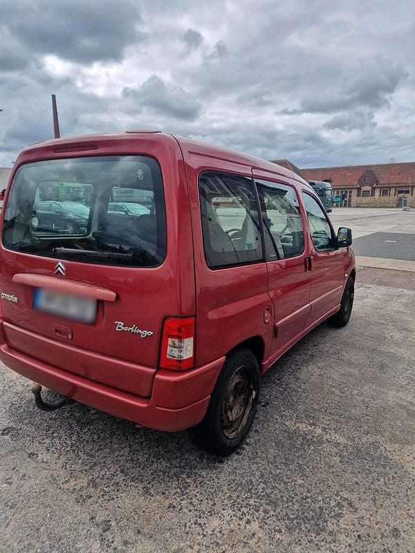 Gebraucht Citroën Berlingo 110 PS (80 kW) 2006 Rot Van / Kleinbus
