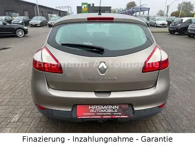 Gebraucht Renault Mégane Expression 110 PS (80 kW) 2011 Beige Limousine