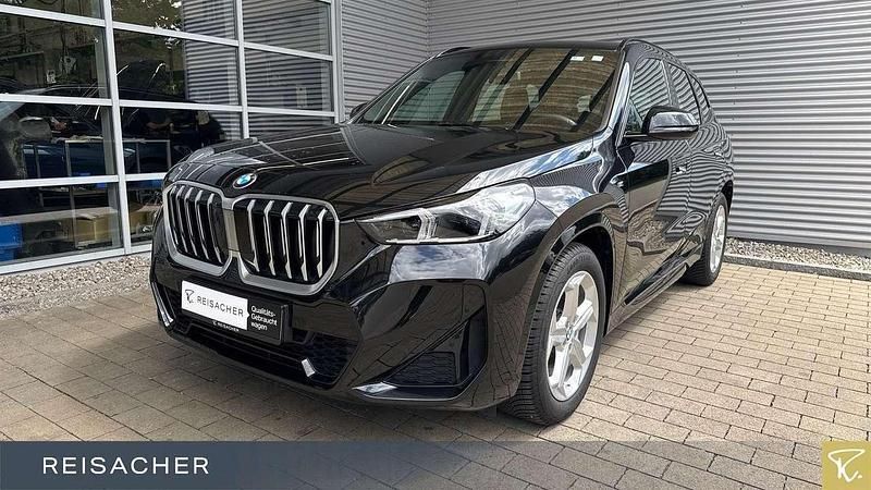 Saphirschwarz metallic Gebraucht 2024 BMW X1 M Sport SUV | 37.499 € (Fairer Preis) - Bild 1/4