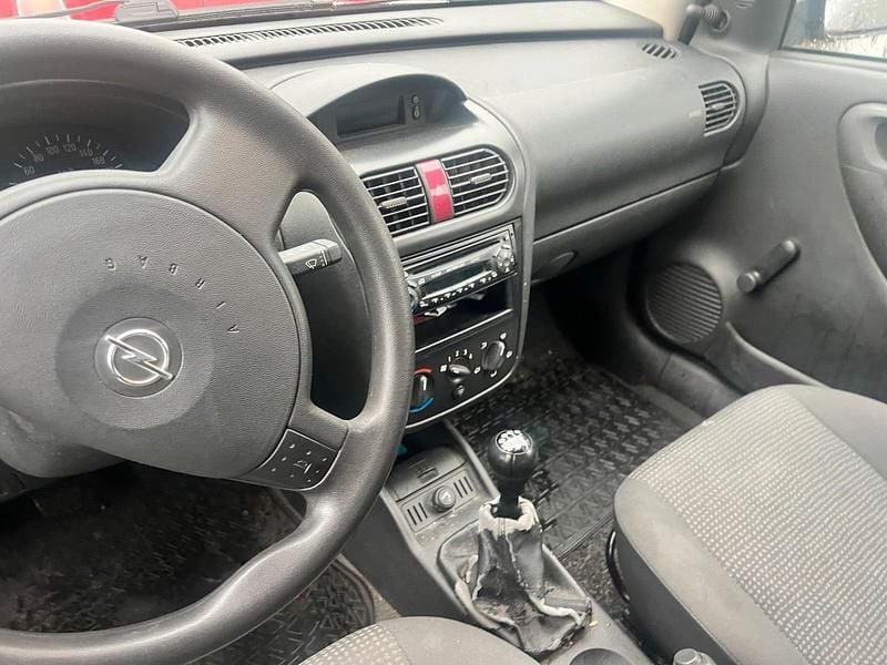 Gebraucht Opel Corsa 58 PS (42 kW) 2002 Silber Kleinwagen