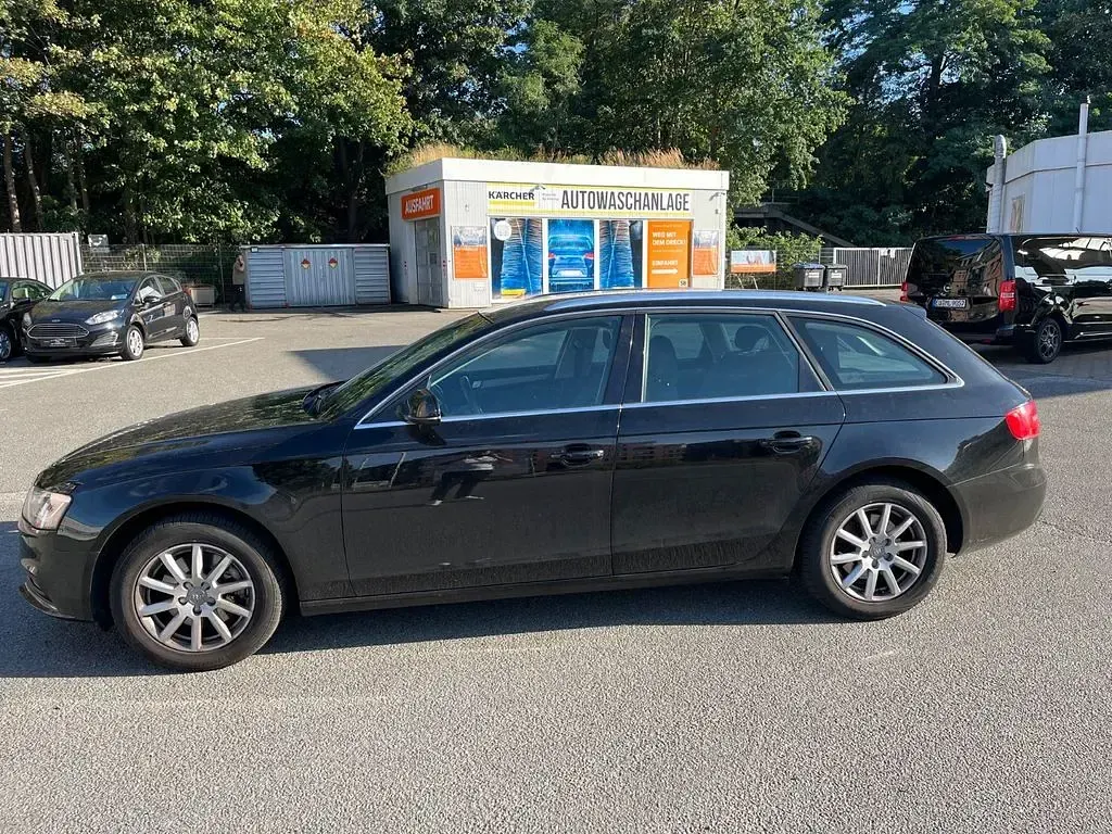 Gebraucht Audi A4 Ambiente 150 PS (110 kW) 2013 Schwarz Kombi