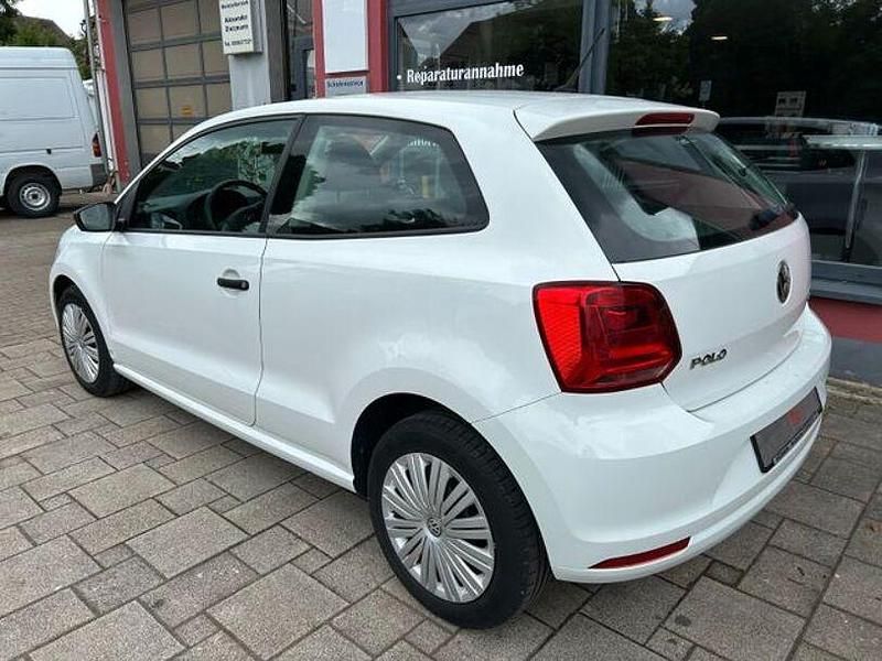 Gebraucht VW Polo Trendline 75 PS (55 kW) 2016 Weiß Kleinwagen
