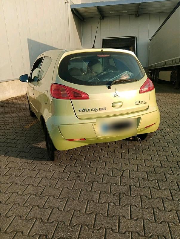 Gebraucht Mitsubishi Colt 95 PS (69 kW) 2006 Gelb Kleinwagen