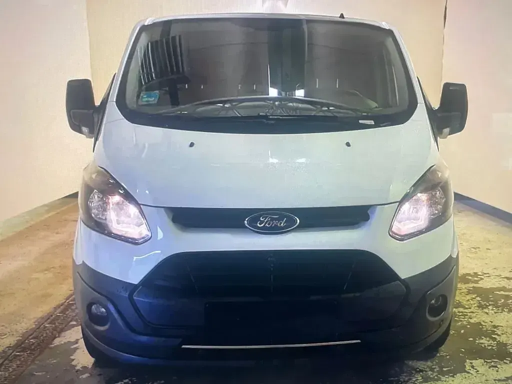 Usata Ford Transit Custom 105 CV (77 kW) 2018 Bianco Monovolume