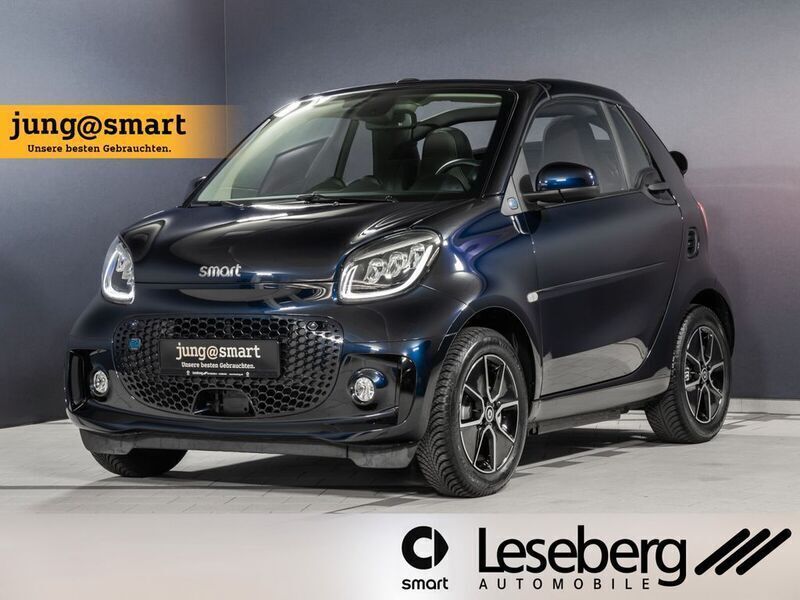 Blau Gebraucht 2024 Smart ForTwo Electric Drive Passion Cabrio | 18.490 € (Fairer Preis) - Bild 1/4