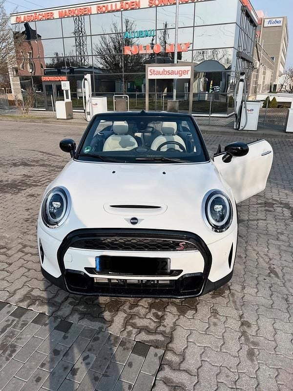 Gebraucht Mini Cooper Cabriolet 178 PS (130 kW) 2023 Andere farben Cabrio