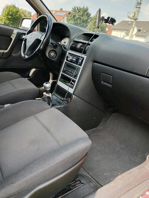 Rot Gebraucht 2003 Opel Astra Kleinwagen | 1.400 € (Fairer Preis) - Bild 1/4