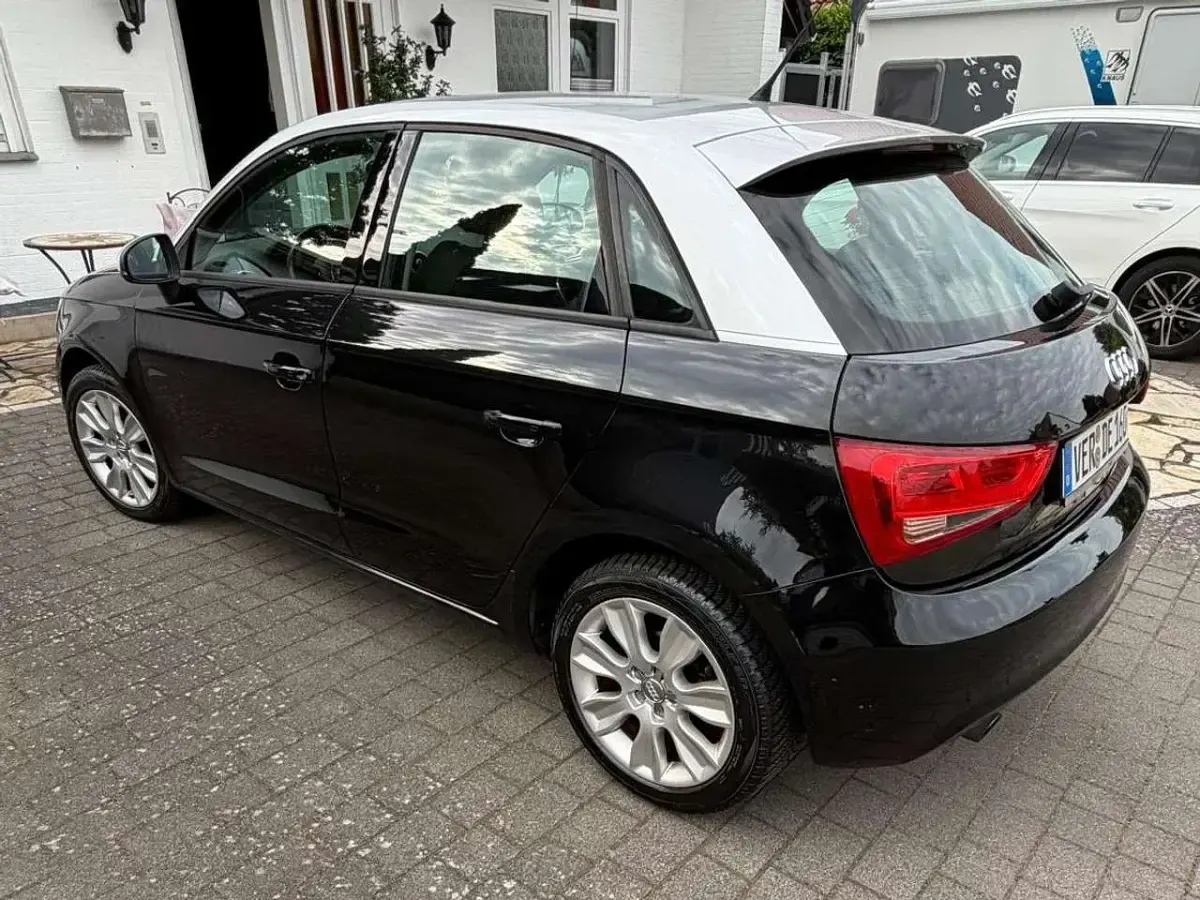 Gebraucht Audi A1 Sportback S-Line 105 PS (77 kW) 2012 Schwarz Kleinwagen