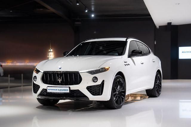 Weiß Gebraucht 2024 Maserati Levante SUV | 74.980 € (Superpreis) - Bild 1/4