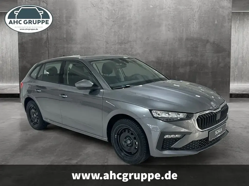 Gebraucht Skoda Scala Essence 116 PS (85 kW) 2024 Grau Kleinwagen