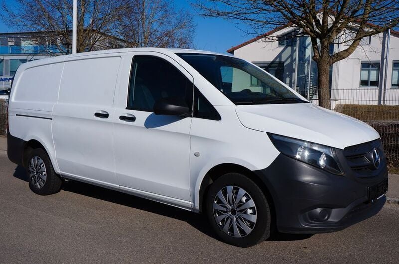 Gebraucht Mercedes Vito 102 PS (75 kW) 2020 Weiß Van