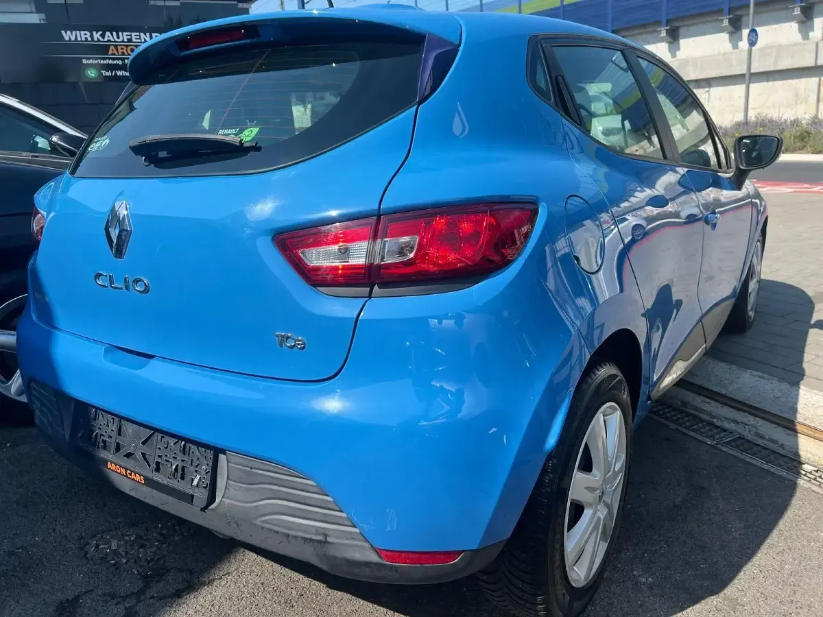 Gebraucht Renault Clio IV Dynamique 90 PS (66 kW) 2015 Blau Kleinwagen