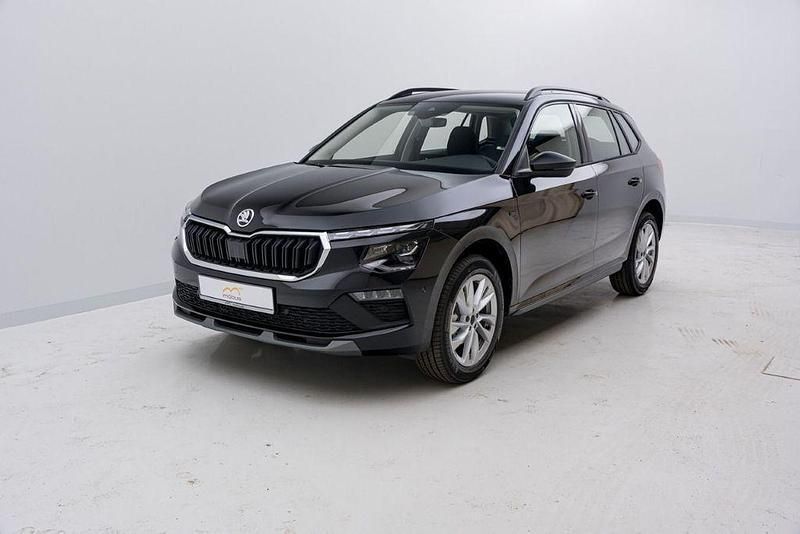 Blackmagic perleffekt Neu 2025 Skoda Kamiq Tour SUV | 35.520 € - Bild 1/4