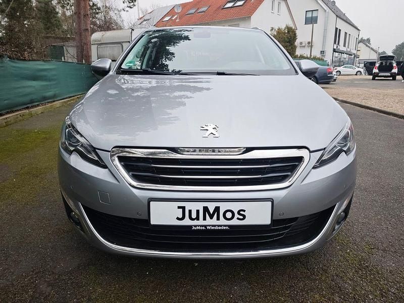 Gebraucht Peugeot 308 SW Allure 156 PS (114 kW) 2015 Grau Kombi