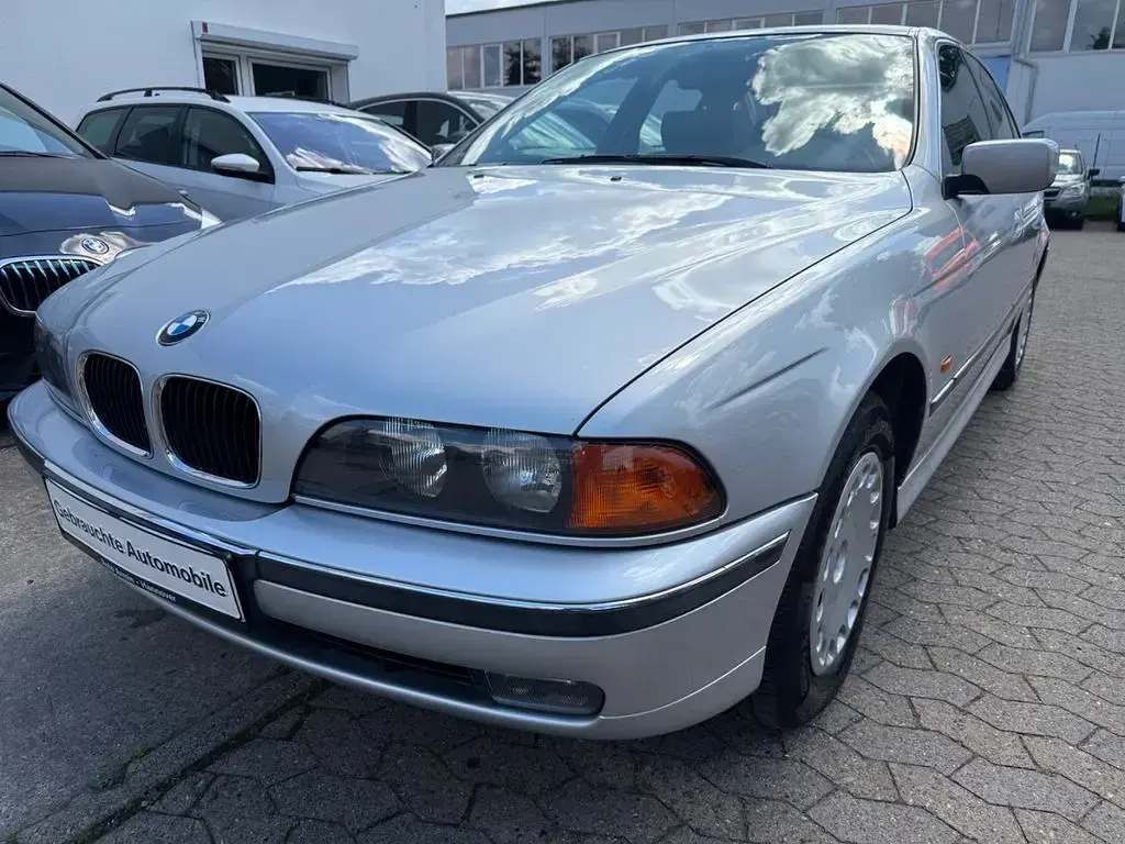 Gebraucht BMW 520 150 PS (110 kW) 1999 Silber Limousine