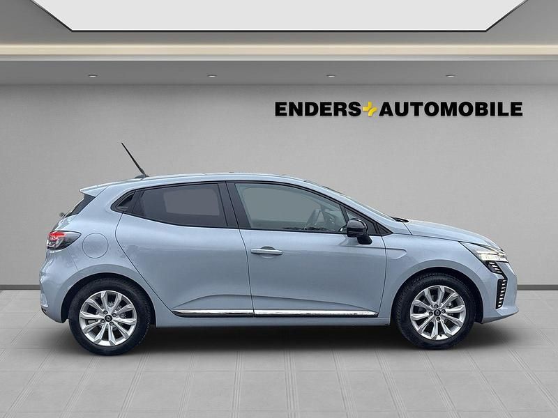 Gebraucht Renault Clio V Evolution 67 PS (49 kW) 2025 Grau Limousine