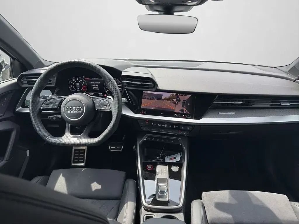 Gebraucht Audi RS3 Sport 400 PS (294 kW) 2023 Weiß Limousine