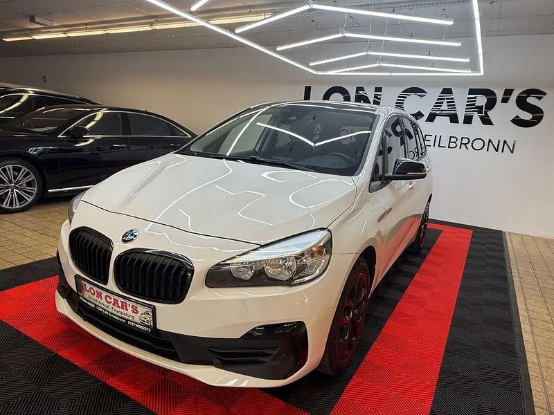 Weiß Gebraucht 2019 BMW 218 Sport Line Limousine | 19.990 € (Teuer) - Bild 1/4