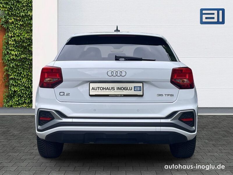 Gebraucht Audi Q2 S-Line 150 PS (110 kW) 2024 Weiß arkonaweiß SUV