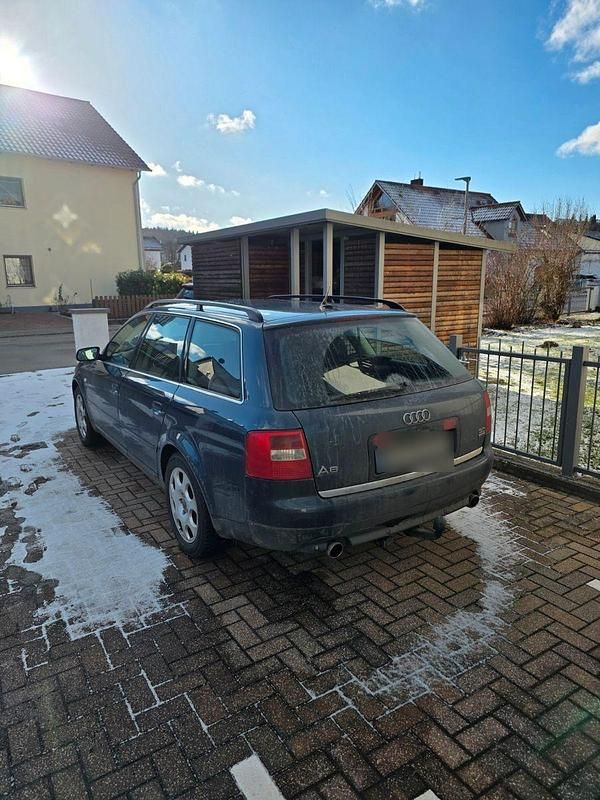 Gebraucht Audi A6 220 PS (161 kW) 2002 Blau Kombi