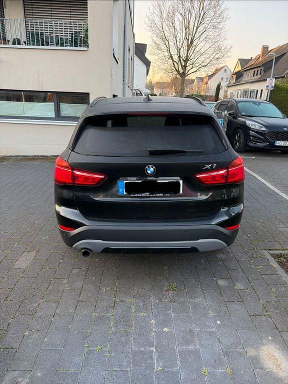 Second-hand BMW X1 140 CP (102 kW) 2018 Negru SUV