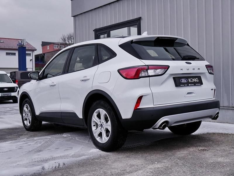 Gebraucht Ford Kuga Cool & Connect 224 PS (164 kW) 2022 Weiß SUV