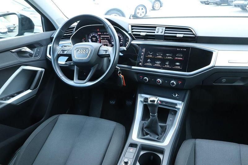 Gebraucht Audi Q3 S-Line 150 PS (110 kW) 2022 Mythosschwarz SUV