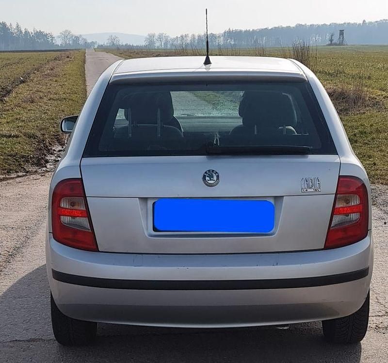 Gebraucht Skoda Fabia Comfort 75 PS (55 kW) 2002 Silber Limousine