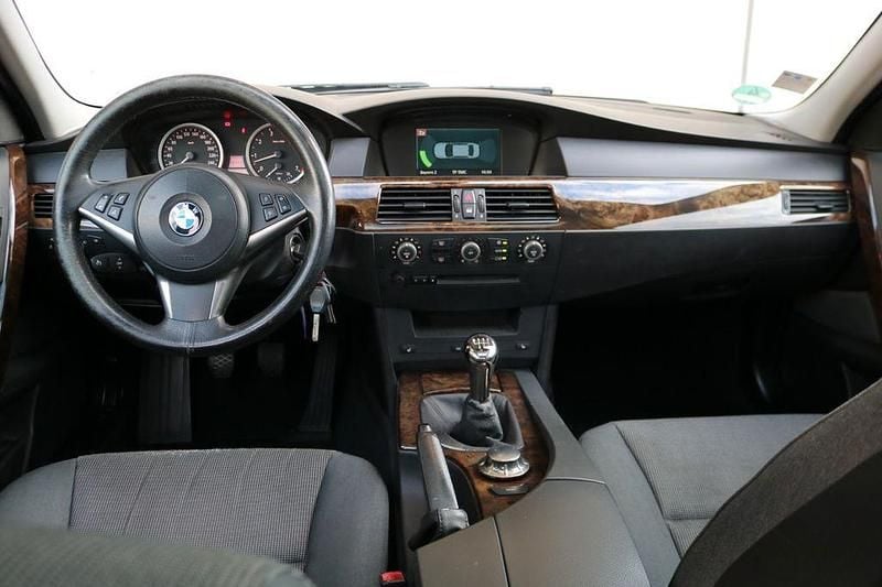 Gebraucht BMW 520 170 PS (125 kW) 2004 Schwarz Limousine