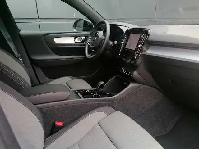 Gebraucht Volvo XC40 120 PS (88 kW) 2025 SUV