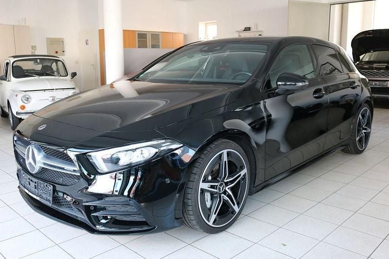 Schwarz Gebraucht 2020 Mercedes A35 AMG AMG Limousine | 27.900 € (Superpreis) - Bild 1/4