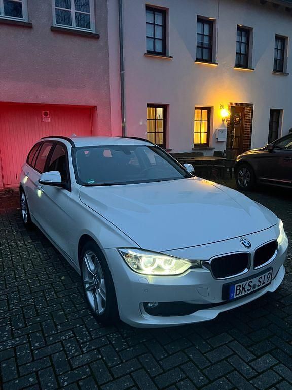 Gebraucht BMW 320 184 PS (135 kW) 2013 Weiß Kombi