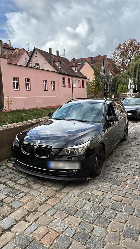 Schwarz Gebraucht 2008 BMW 525 Sport Line Kombi | 3.500 € (Fairer Preis) - Bild 1/4