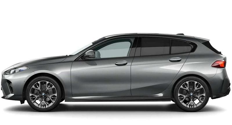 Skyscraper grau metallic Neu 2025 BMW 120 M Sport Kleinwagen | 38.995 € (Etwas zu teuer) - Bild 1/4