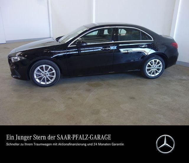 Gebraucht Mercedes A250 Progressive 160 PS (117 kW) 2020 Schwarz Limousine