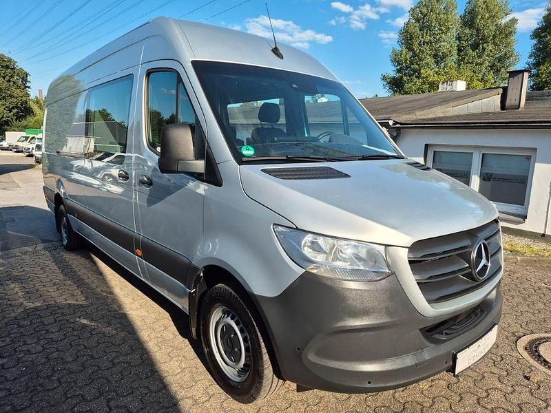 Iridiumsilber Gebraucht 2021 Mercedes Sprinter Van | 24.990 € (Fairer Preis) - Bild 1/4