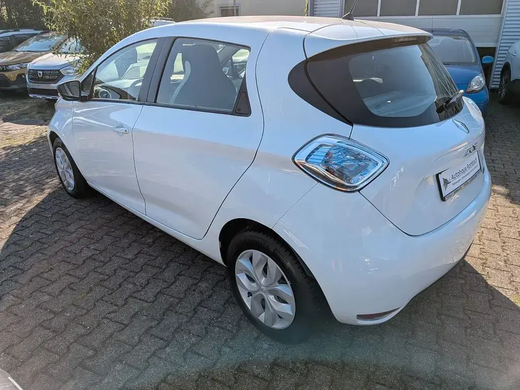 Gebraucht Renault Zoe Life 42 kW (58 PS) 2018 Weiß Kleinwagen