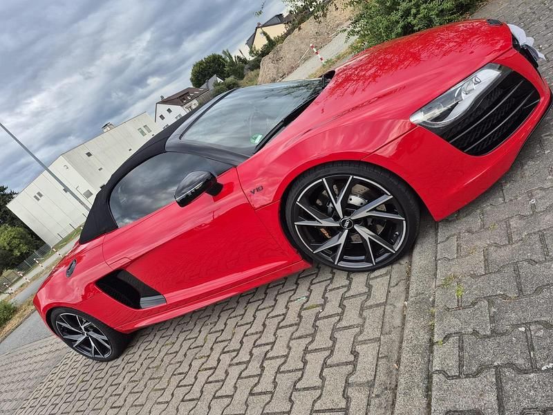 Gebraucht Audi R8 Spyder 525 PS (386 kW) 2012 Rot Cabrio