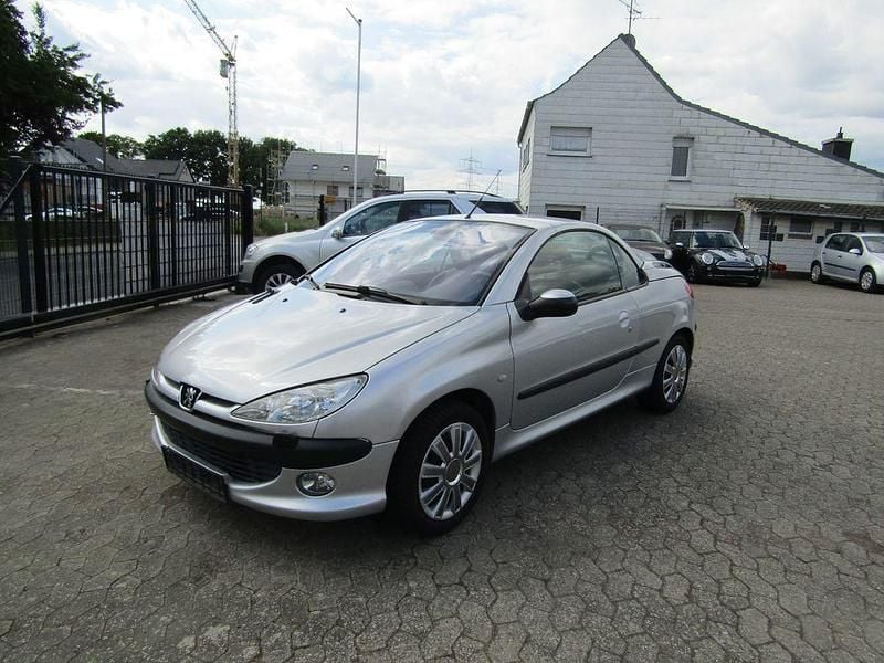 Grau Gebraucht 2003 Peugeot 206 CC Platinum Cabrio | 750 € (Guter Preis) - Bild 1/4