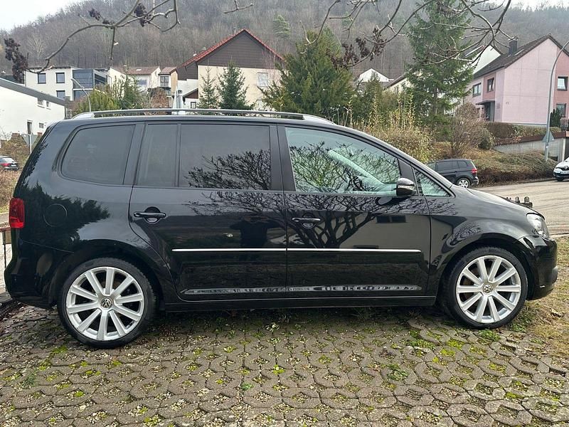 Gebraucht VW Touran Highline 170 PS (125 kW) 2012 Schwarz Van / Kleinbus