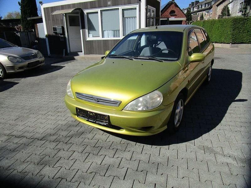 Gebraucht Kia Rio 98 PS (72 kW) 2001 Gelb Limousine