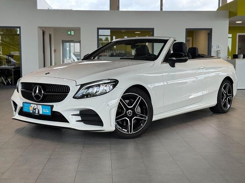 Polarweiss Gebraucht 2021 Mercedes C220 Cabrio | 39.995 € (Fairer Preis) - Bild 1/4